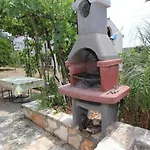 House Paulina 1214 Banjole